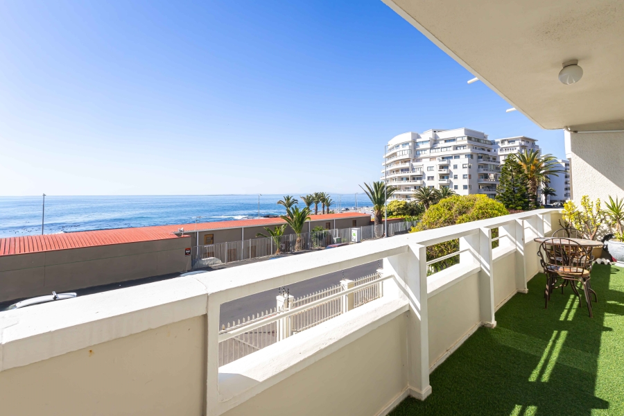 1 Bedroom Property for Sale in Sea Point Western Cape
